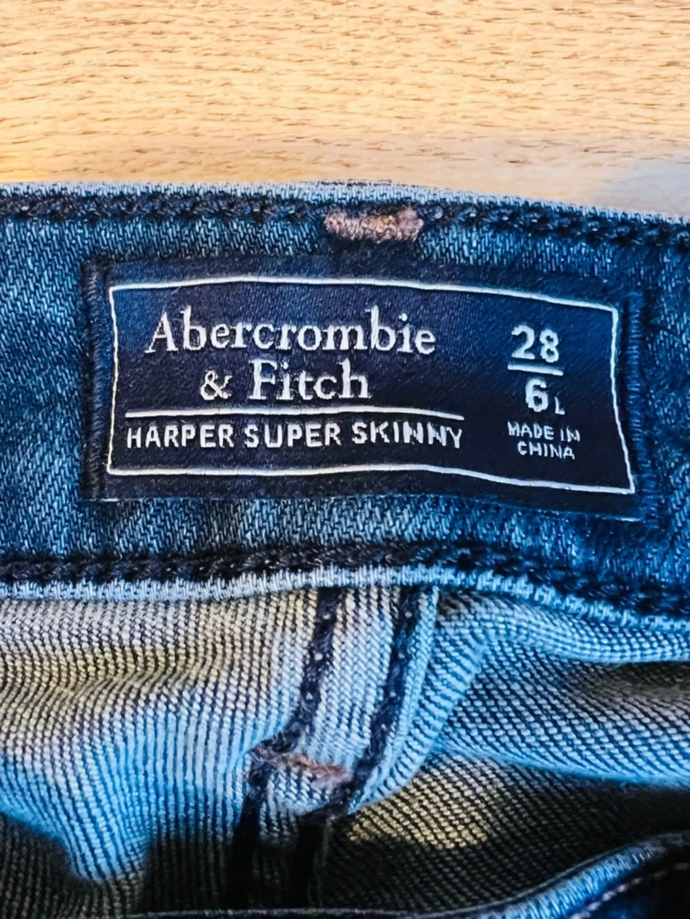 Abercrombie & Fitch Harper Super Skinny Jeans Womens 28 Long / 6L Blue Dark Wash